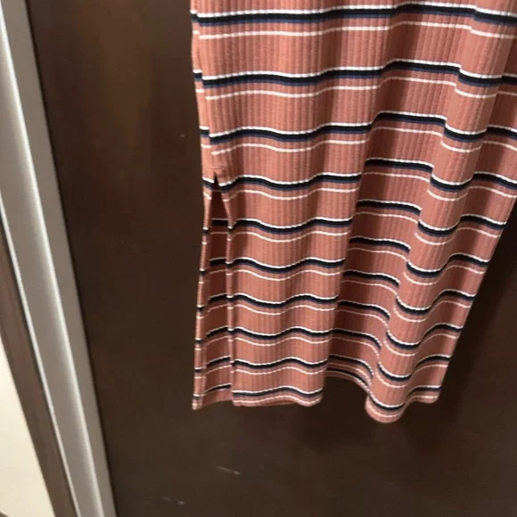 Small Adjustable Dress. MUST BE BUNDLED - Picture 5 of 6